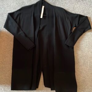 Lululemon size 6 black cardigan sweater